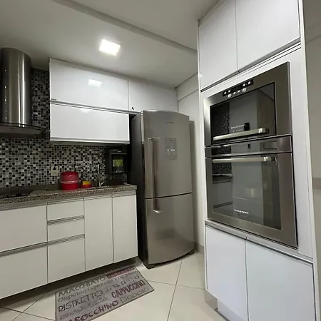 Apartamento Beira-mar Com Piscina *